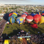 praça de alimentação no 34º Festival Internacional de Balonismo