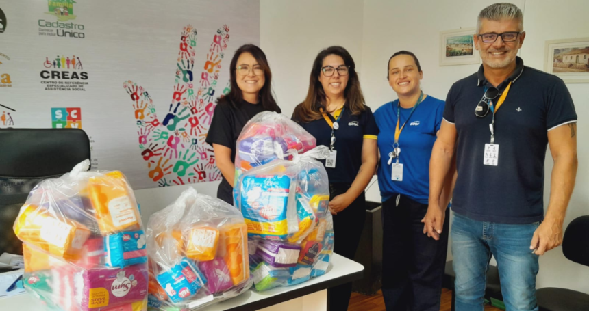 doações de chocolates e absorventes do Sesc Torres