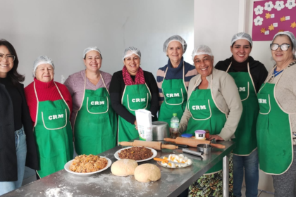 capacitação em massa de pastéis e pão de milho